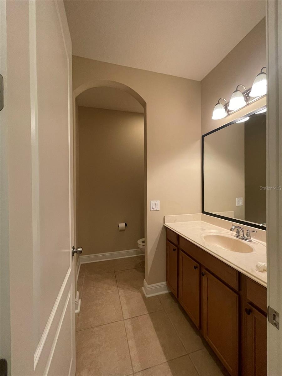 Image 65 of 76 For 439 Ellis Square Court