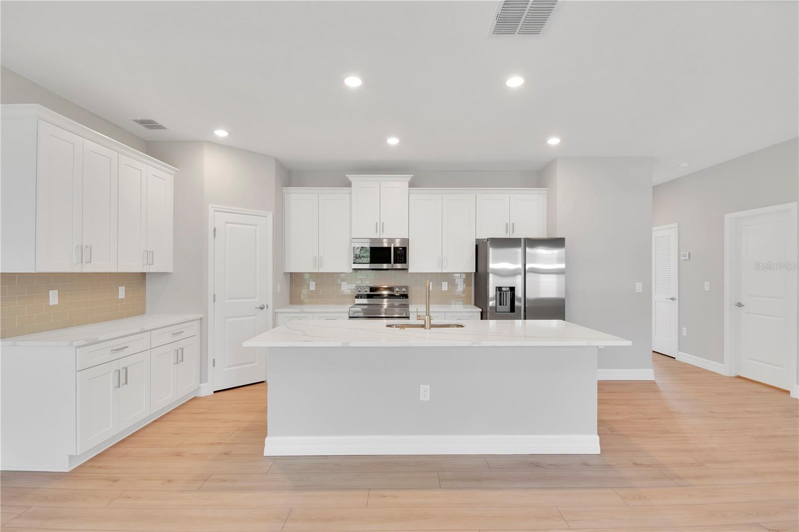 Image 16 of 47 For 6291 133rd Street Road