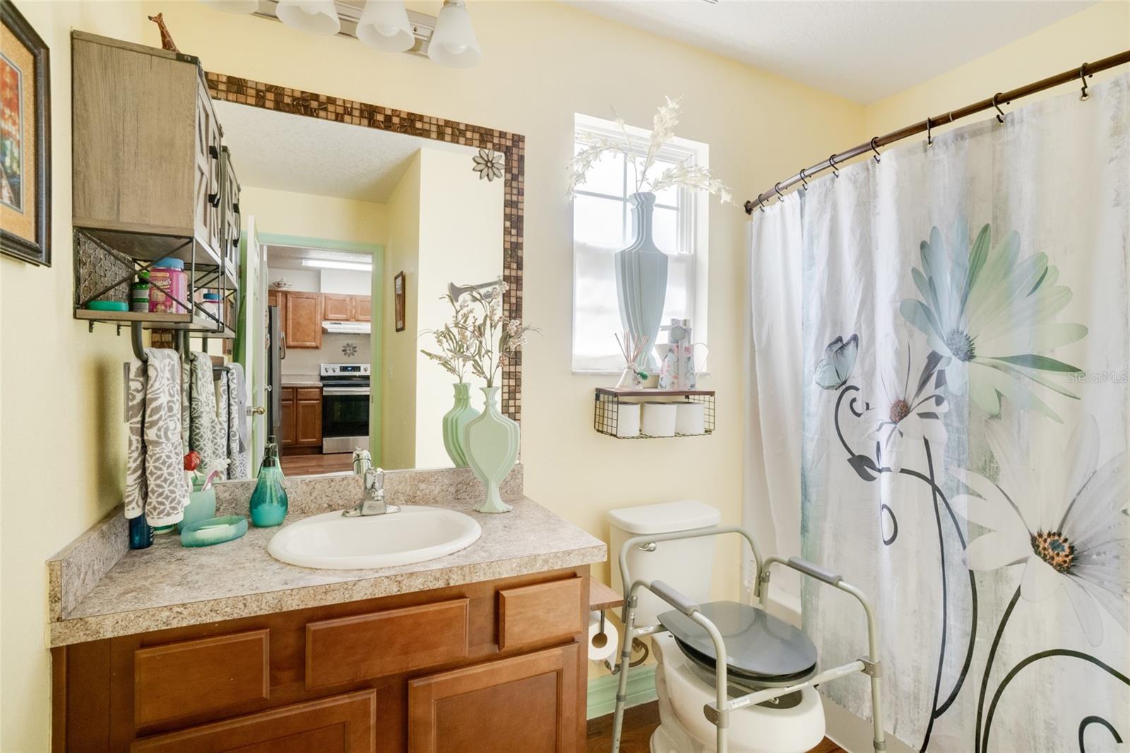Image 12 of 16 For 4613 College Drive