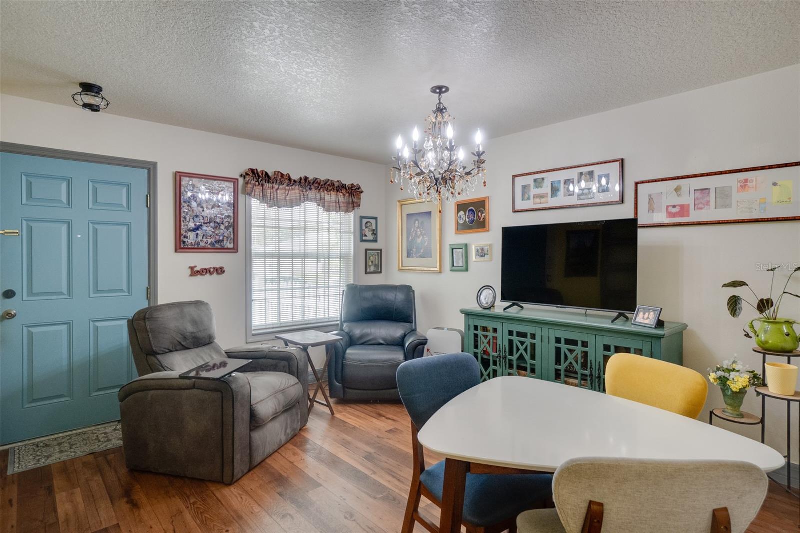 Image 4 of 16 For 4613 College Drive