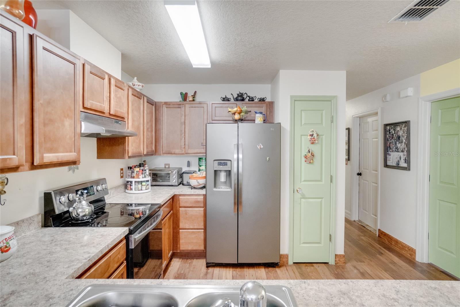 Image 5 of 16 For 4613 College Drive