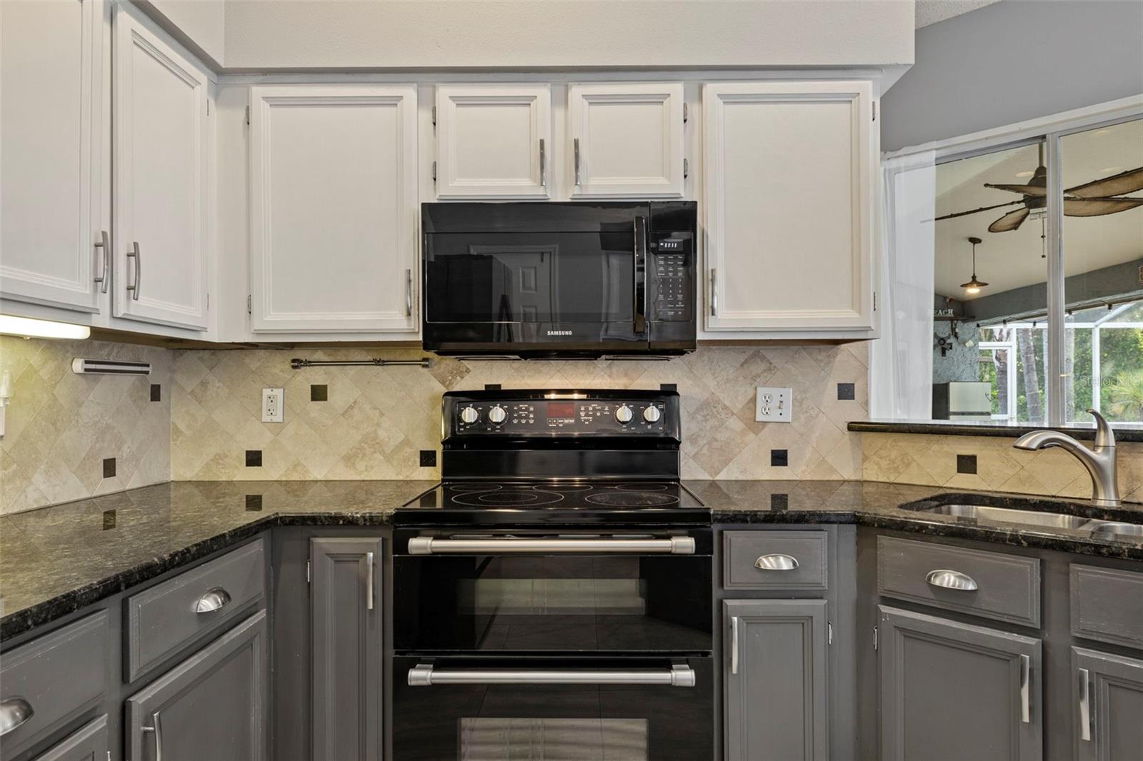Image 14 of 44 For 28707 Raleigh Place