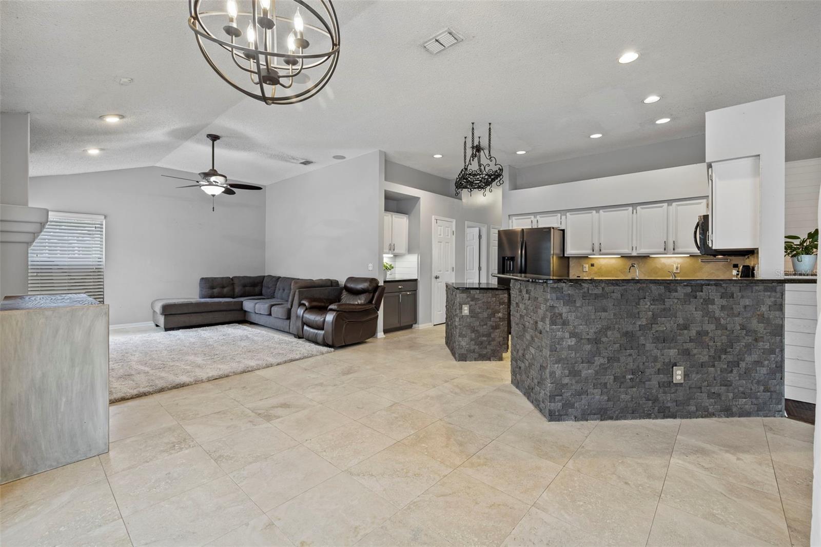 Image 18 of 44 For 28707 Raleigh Place