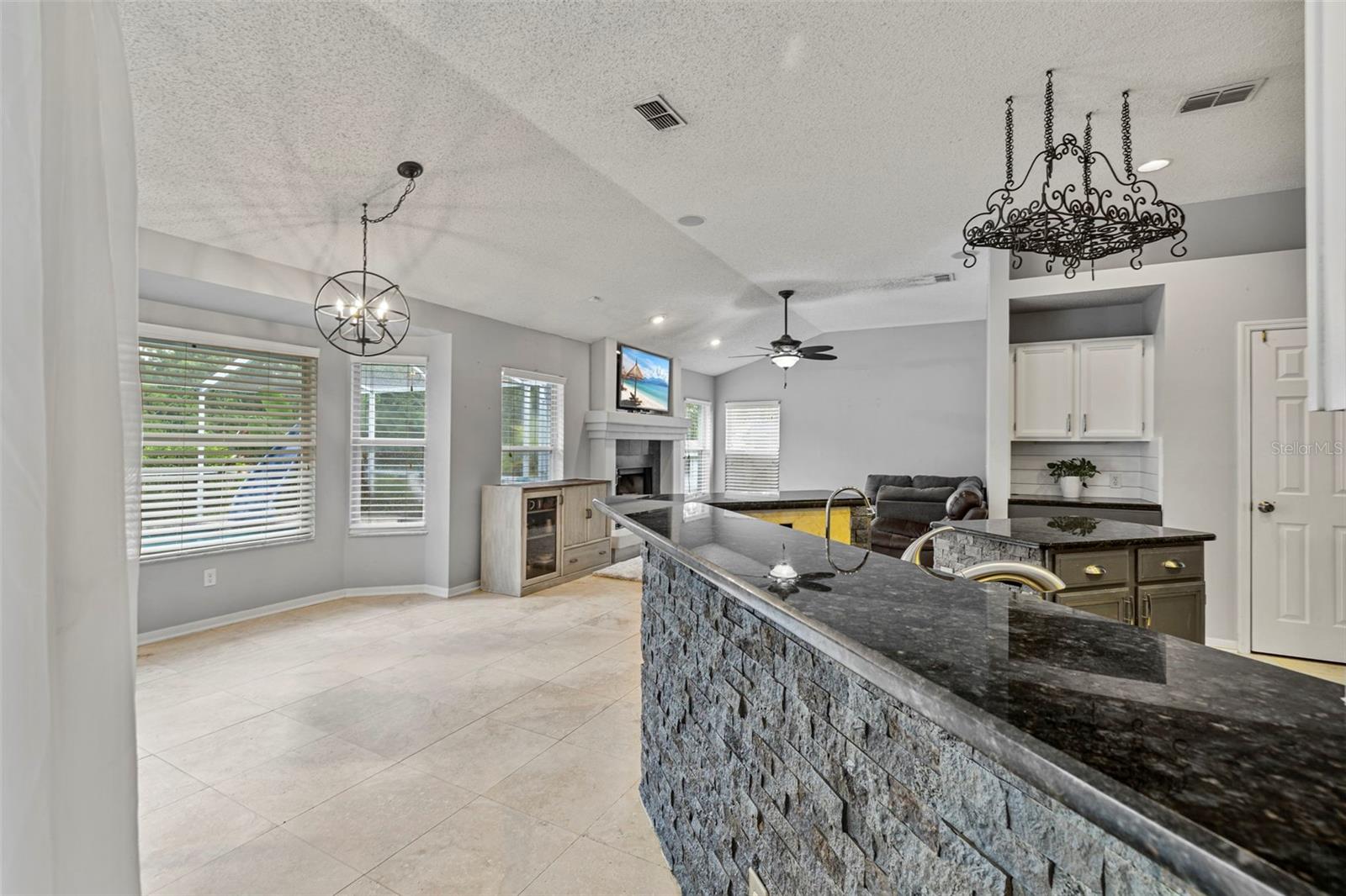 Image 9 of 44 For 28707 Raleigh Place