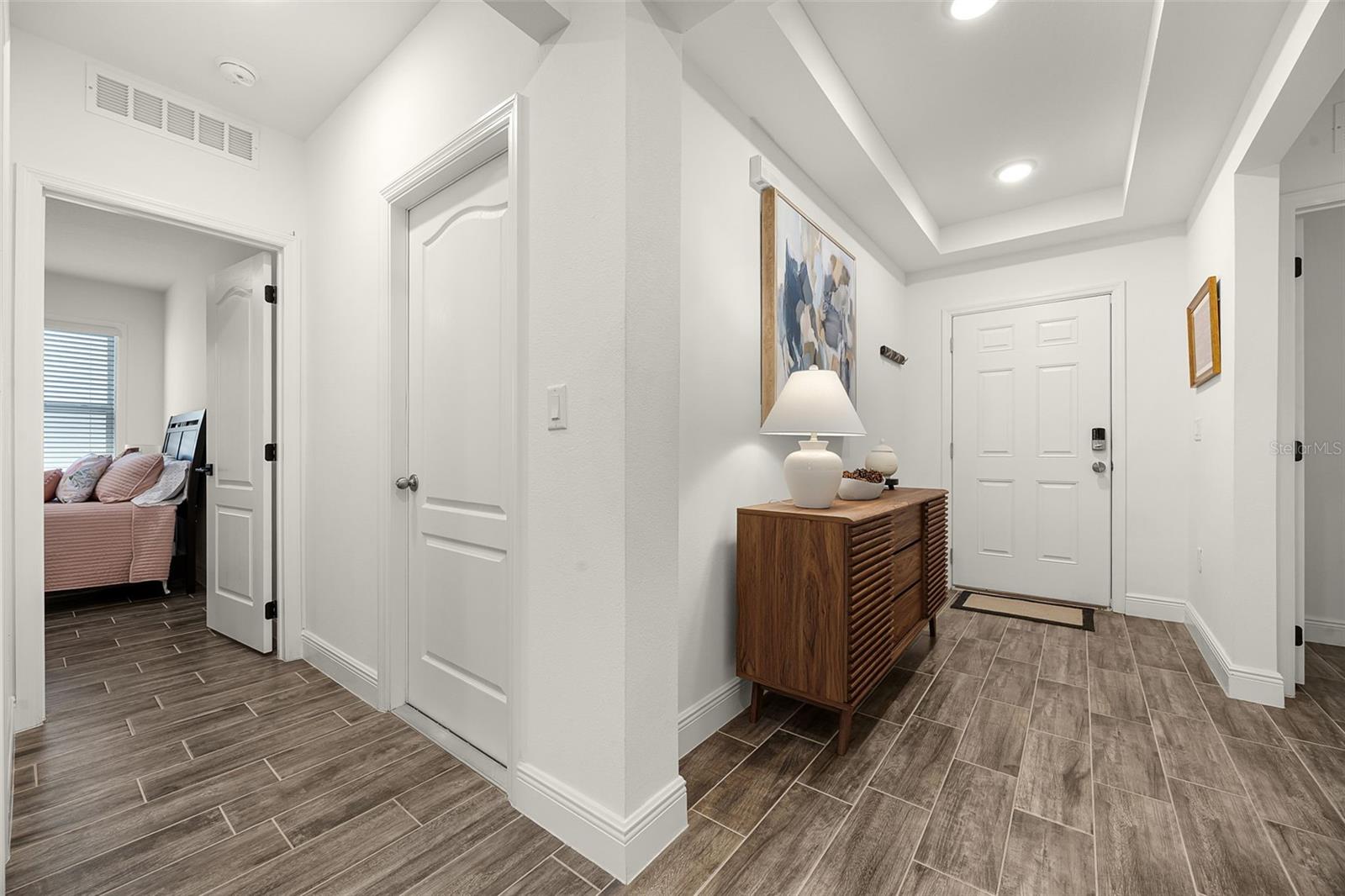 Image 10 of 73 For 1111 Oak Bluff Drive