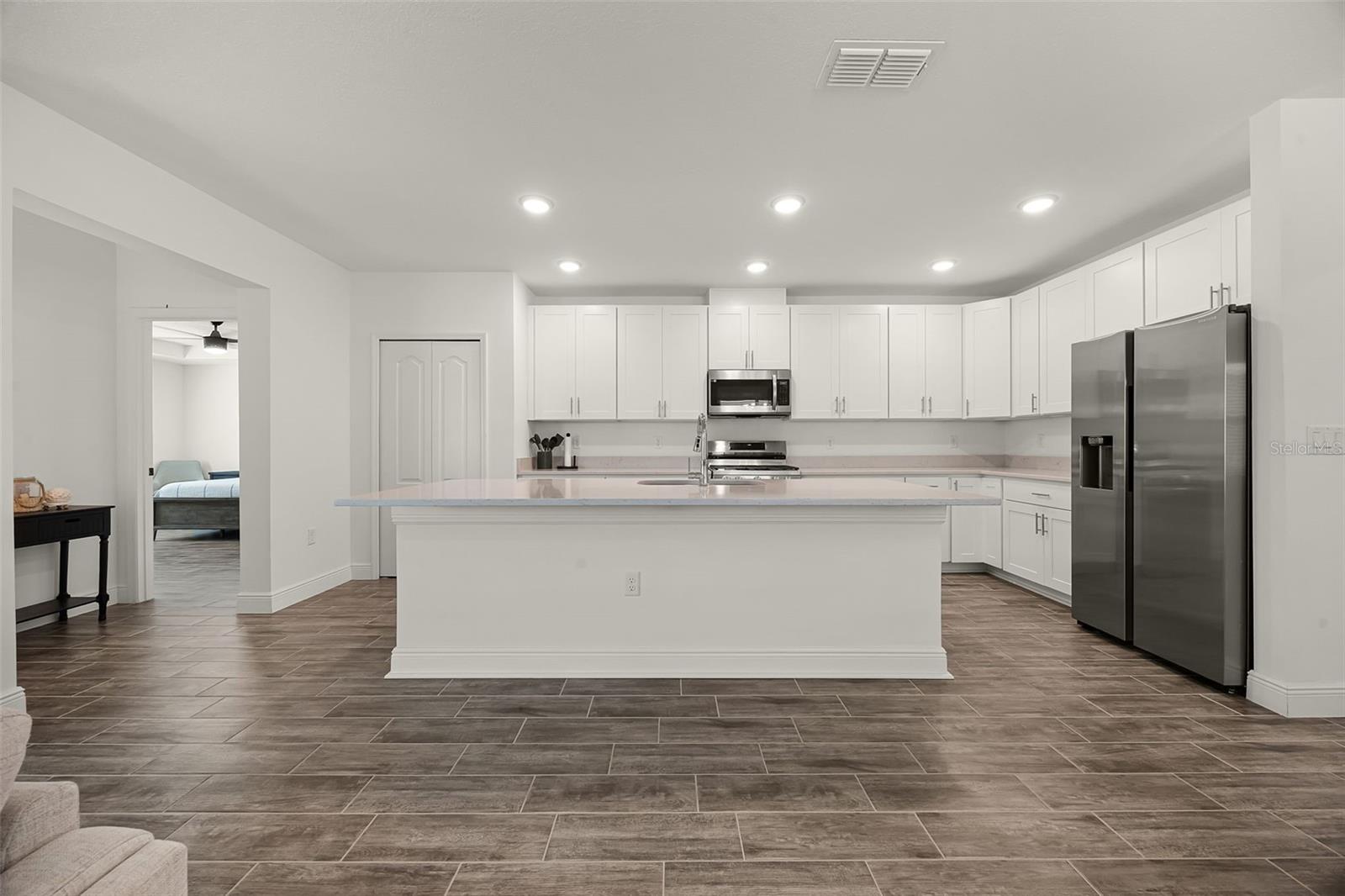 Image 22 of 73 For 1111 Oak Bluff Drive