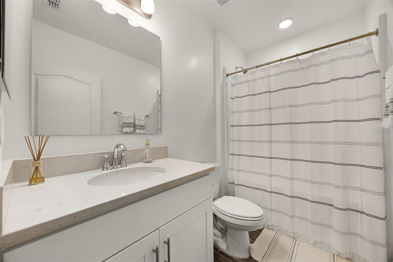 Image 35 of 73 For 1111 Oak Bluff Drive