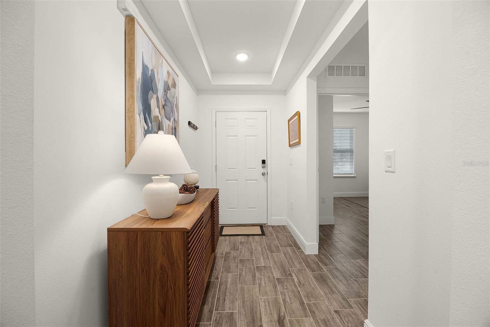 Image 7 of 73 For 1111 Oak Bluff Drive