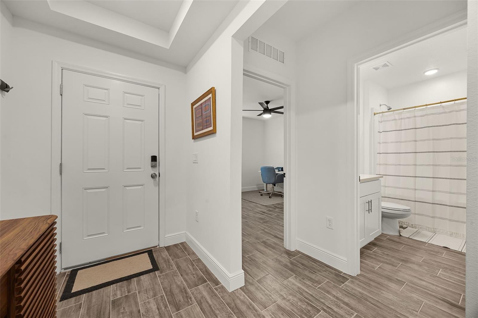 Image 8 of 73 For 1111 Oak Bluff Drive