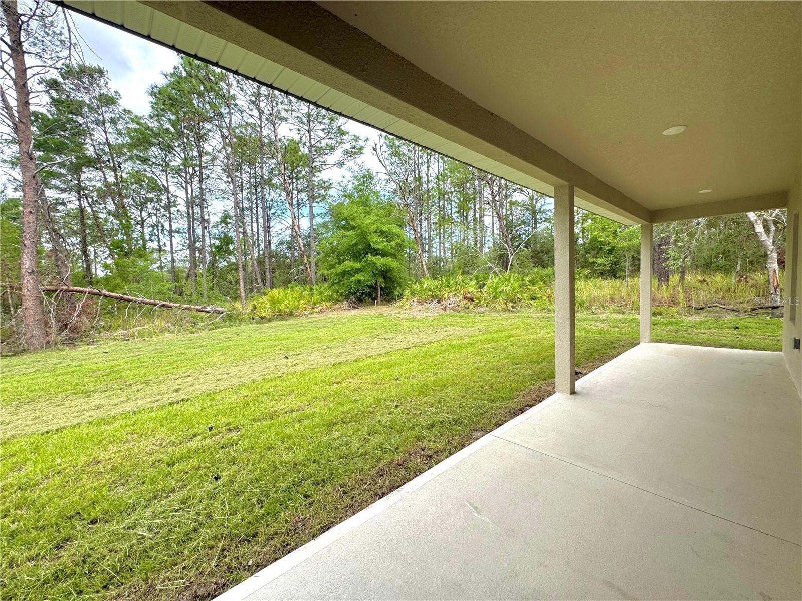 Listing photo id 9 for 7222 Lime Drive