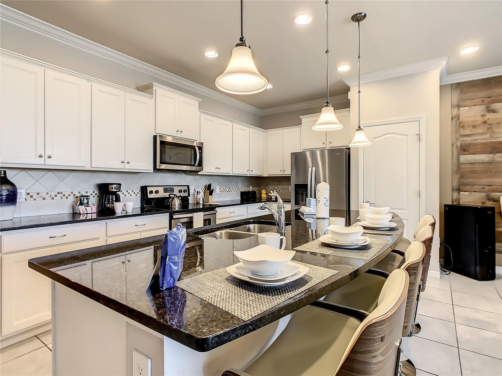 Image 5 of 39 For 8911 Geneve Court