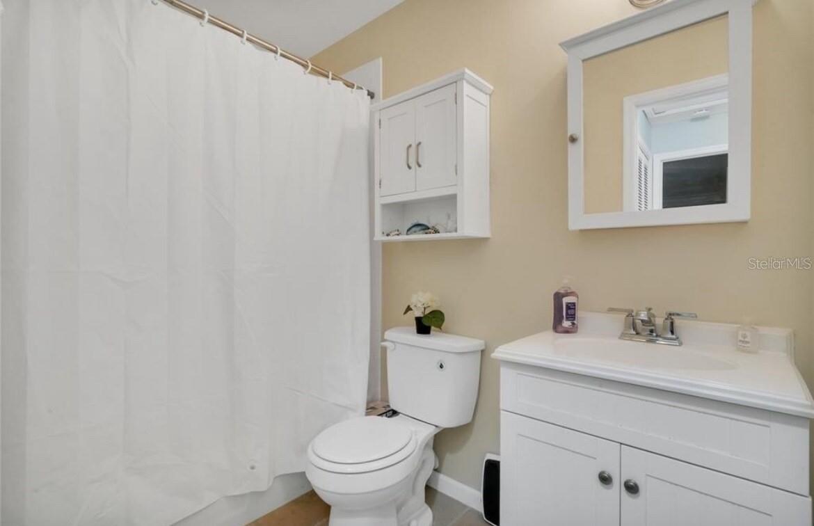 Image 15 of 15 For 1034 Villa Lane 18