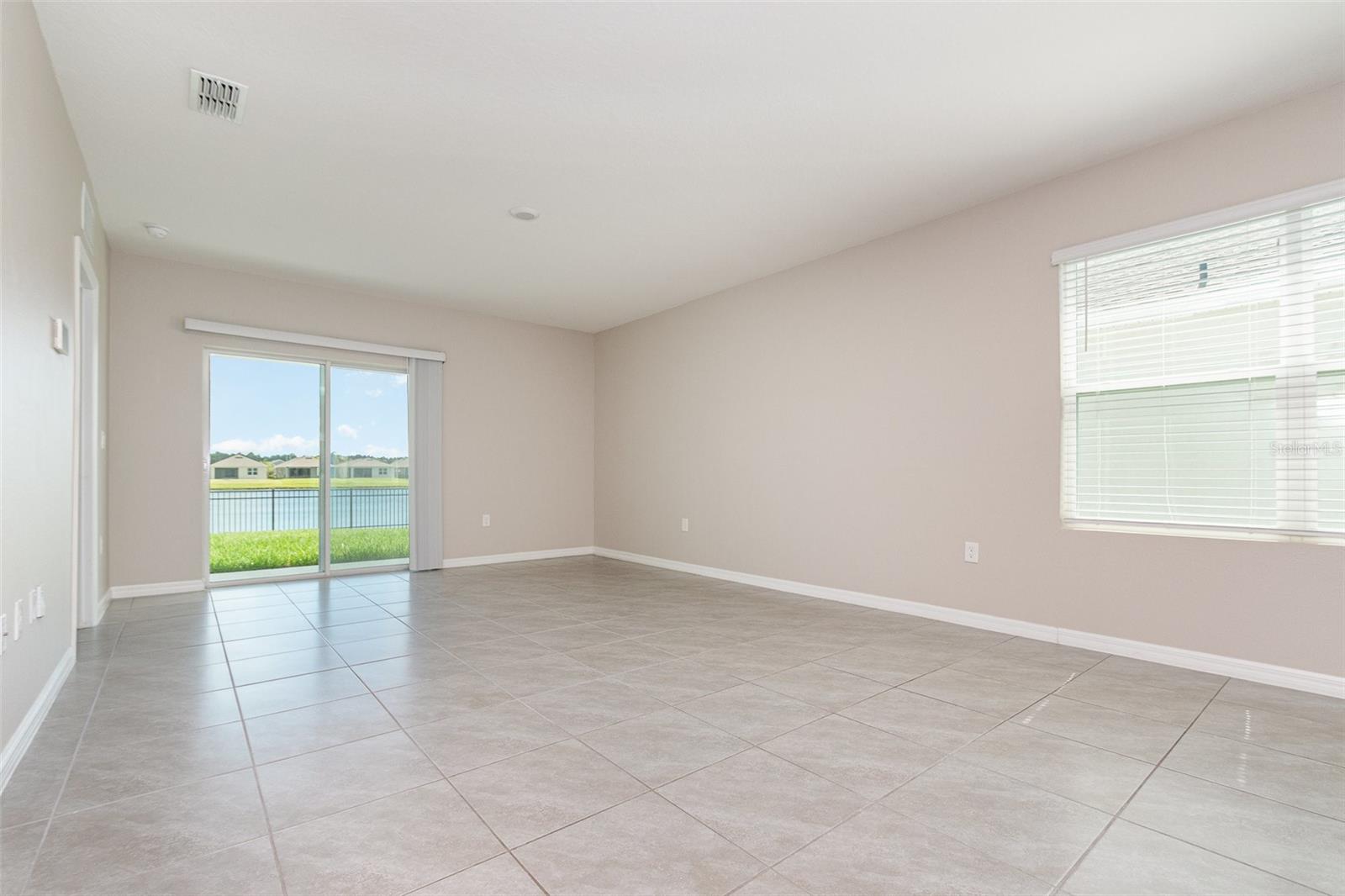 Image 5 of 25 For 3110 Areca Avenue