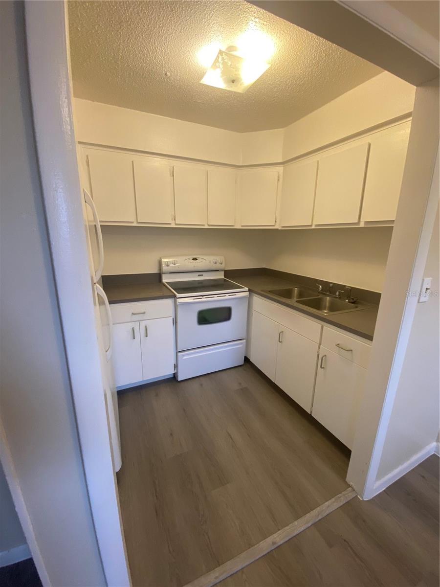 Image 5 of 12 For 619 Peachtree Street 7