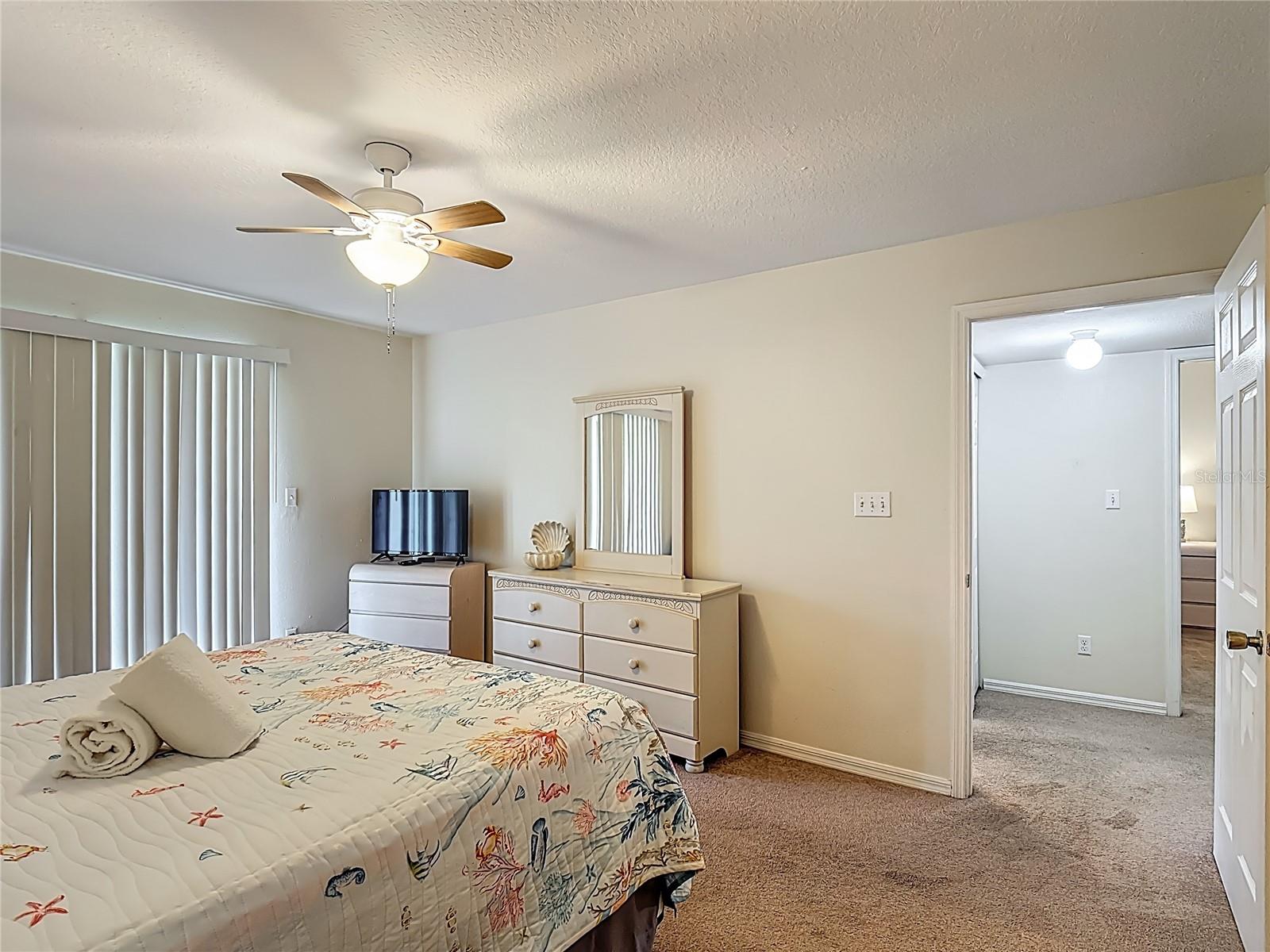 Image 17 of 51 For 8722 Rockingham Terrace B