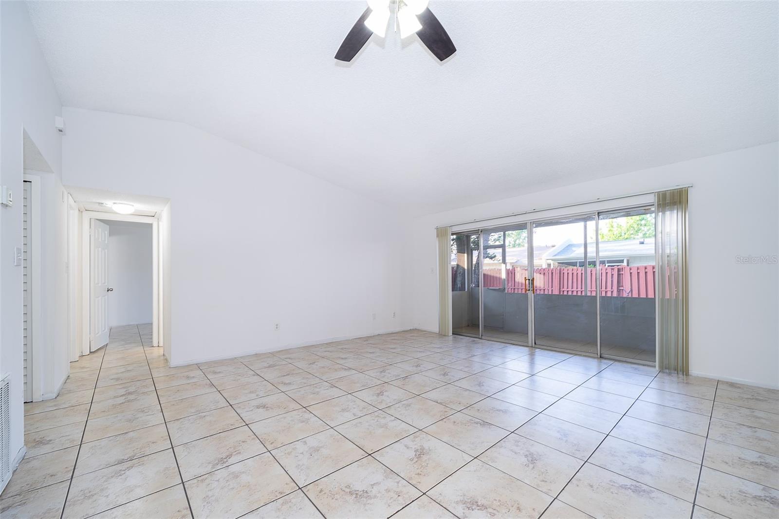 Image 11 of 21 For 3019 Casselwood Street