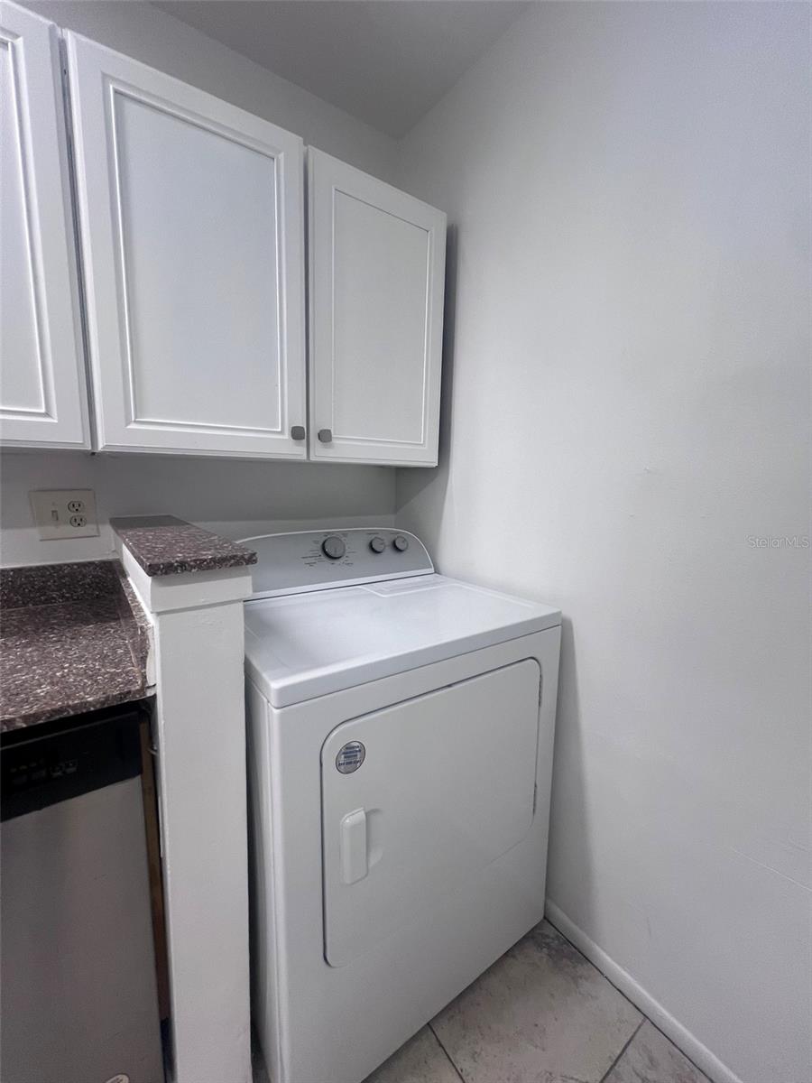 Image 6 of 21 For 3019 Casselwood Street
