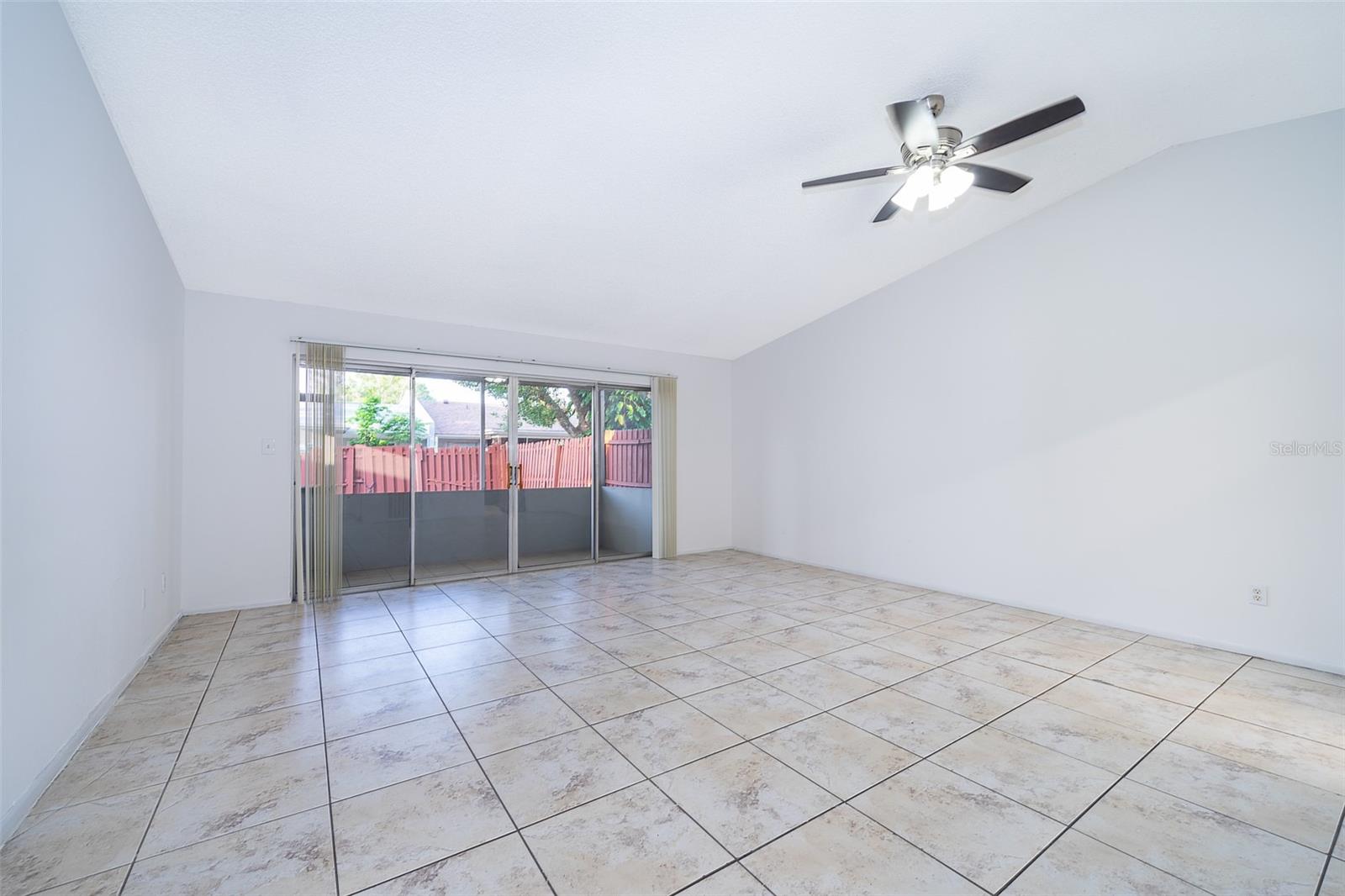 Image 8 of 21 For 3019 Casselwood Street