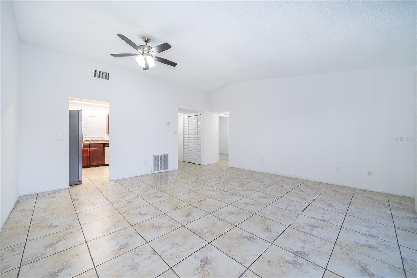 Image 9 of 21 For 3019 Casselwood Street