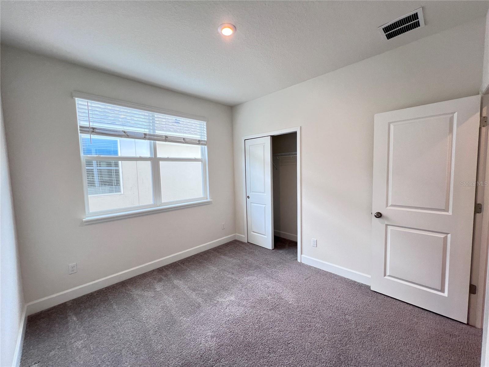 Image 15 of 37 For 4624 Prairie Creek Street