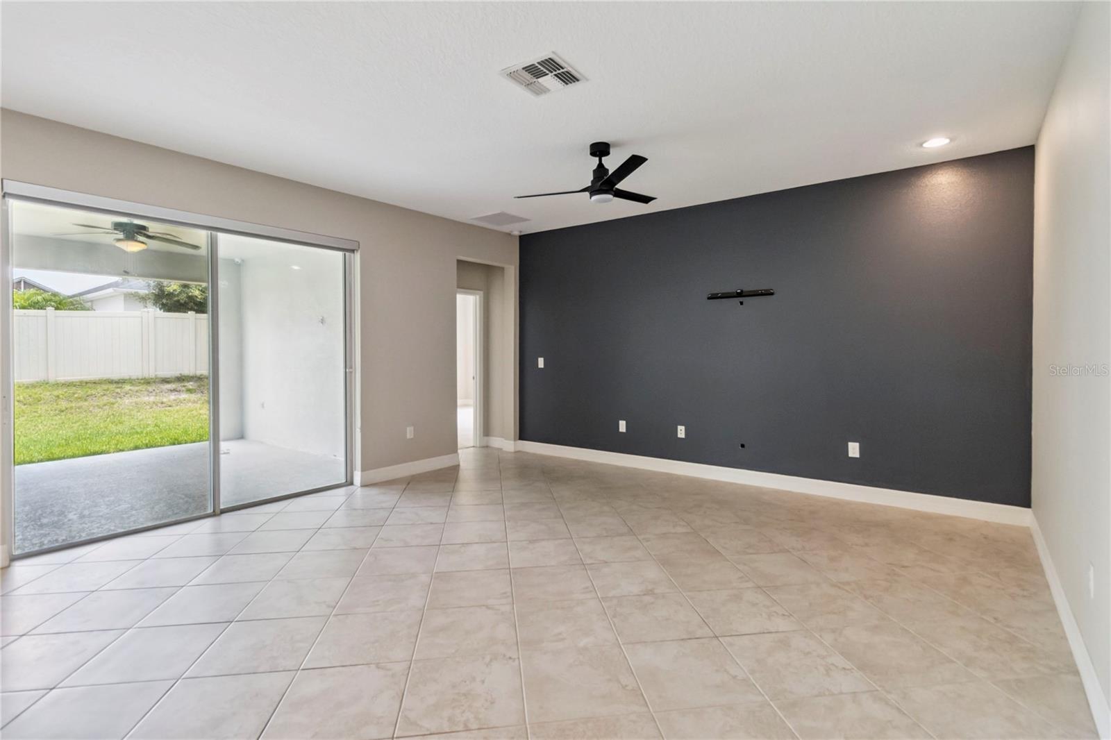 Image 12 of 32 For 2066 Cresswell Street