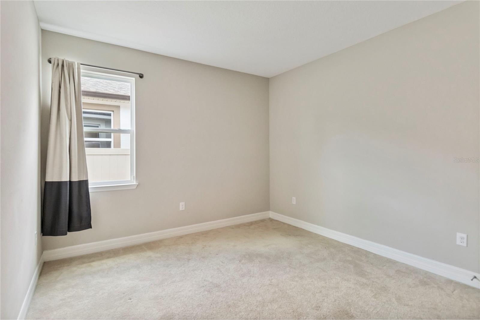 Image 17 of 32 For 2066 Cresswell Street