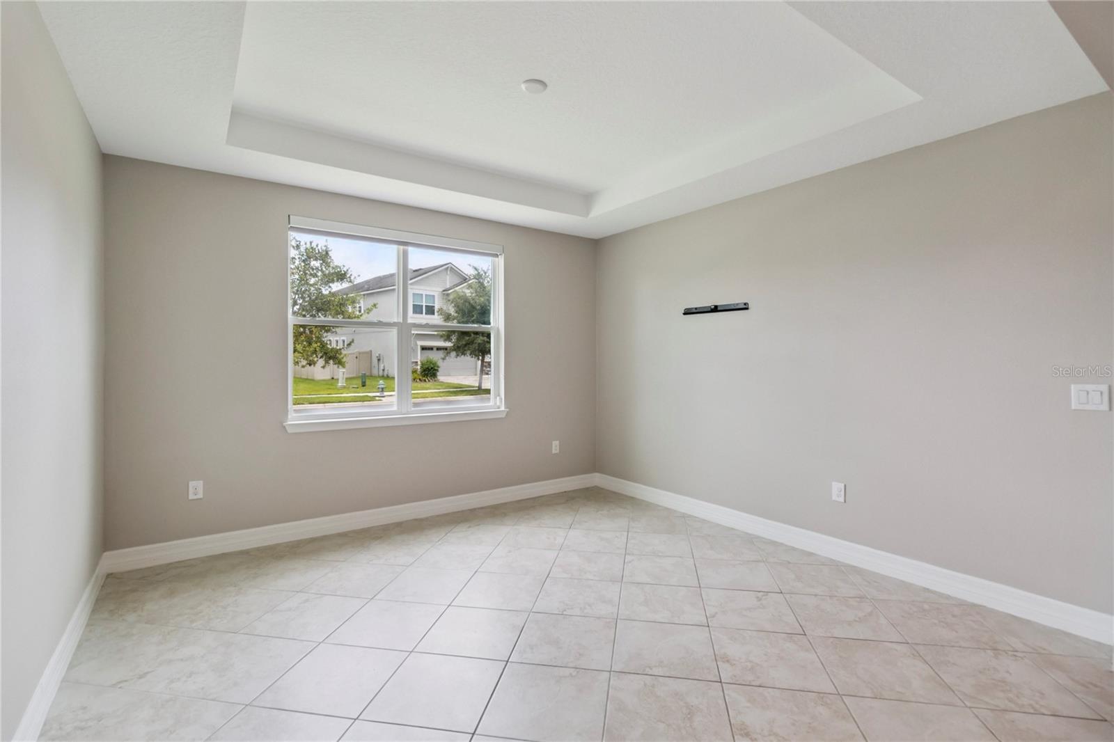 Image 6 of 32 For 2066 Cresswell Street