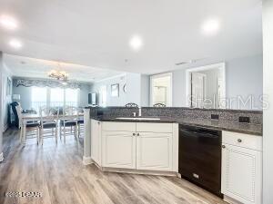 Image 6 of 42 For 2055 Atlantic Avenue 505