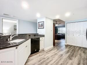 Image 7 of 42 For 2055 Atlantic Avenue 505