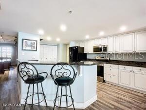 Image 8 of 42 For 2055 Atlantic Avenue 505