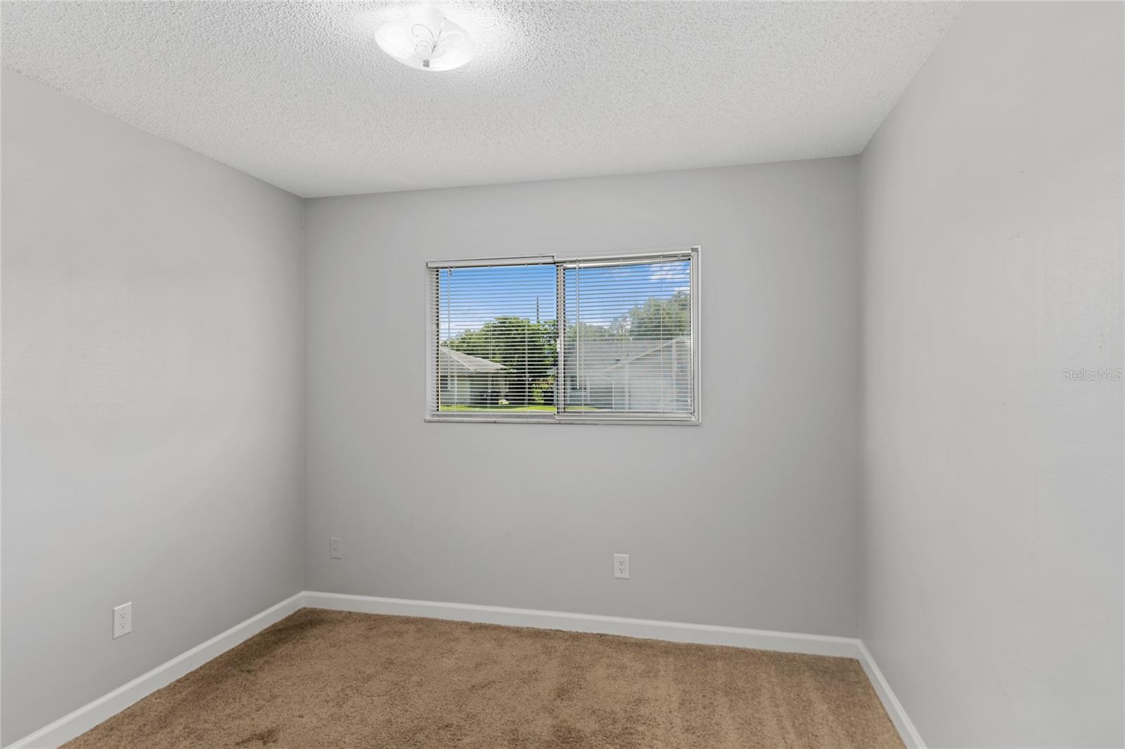 Image 13 of 23 For 5846 Willow Leaf Court