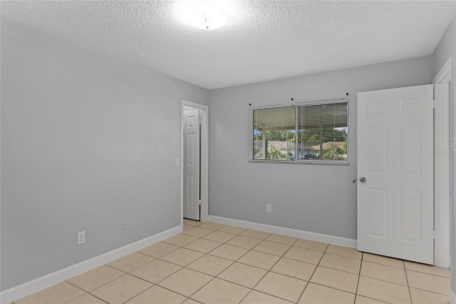 Image 16 of 23 For 5846 Willow Leaf Court