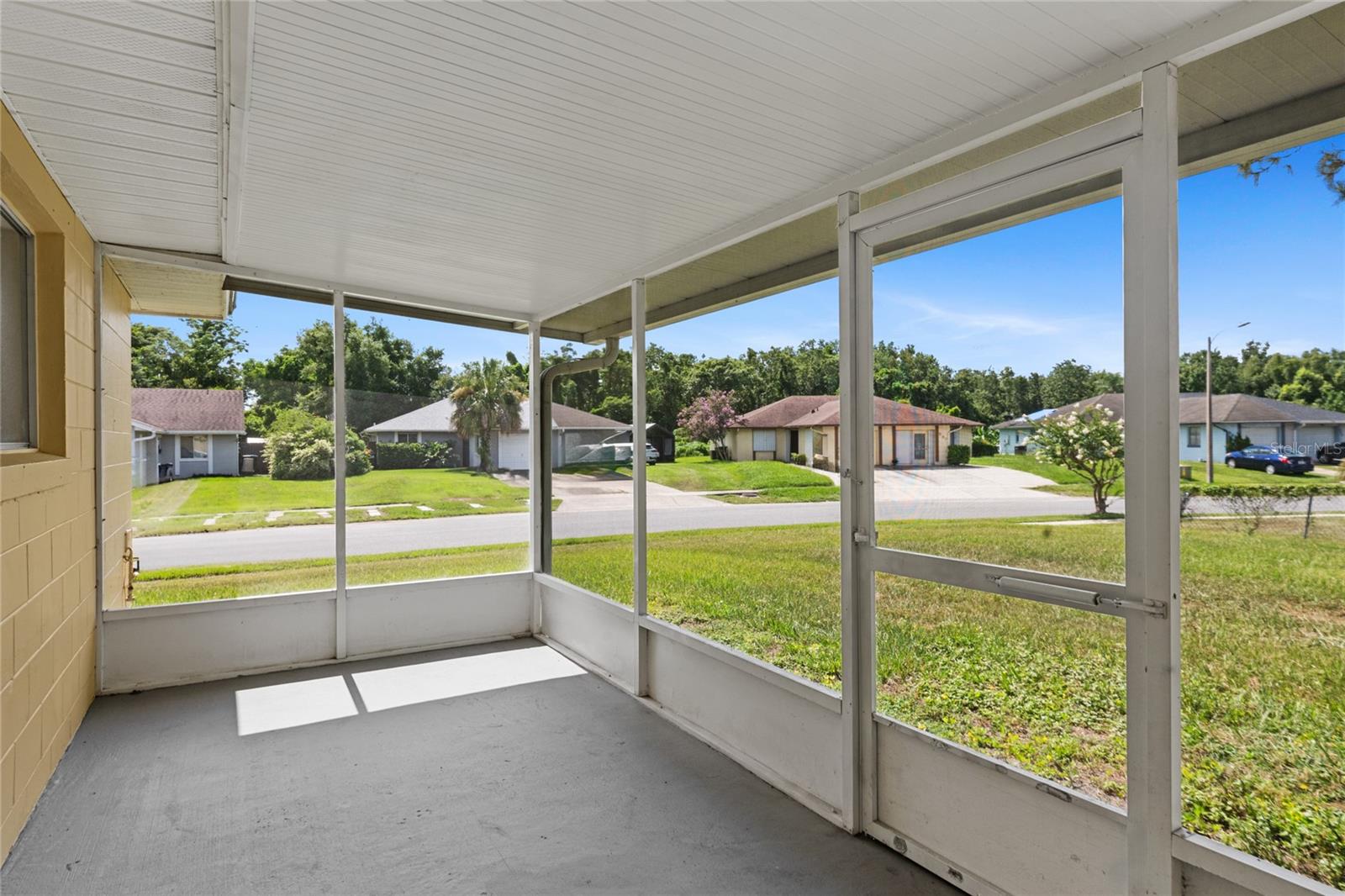 Image 20 of 23 For 5846 Willow Leaf Court