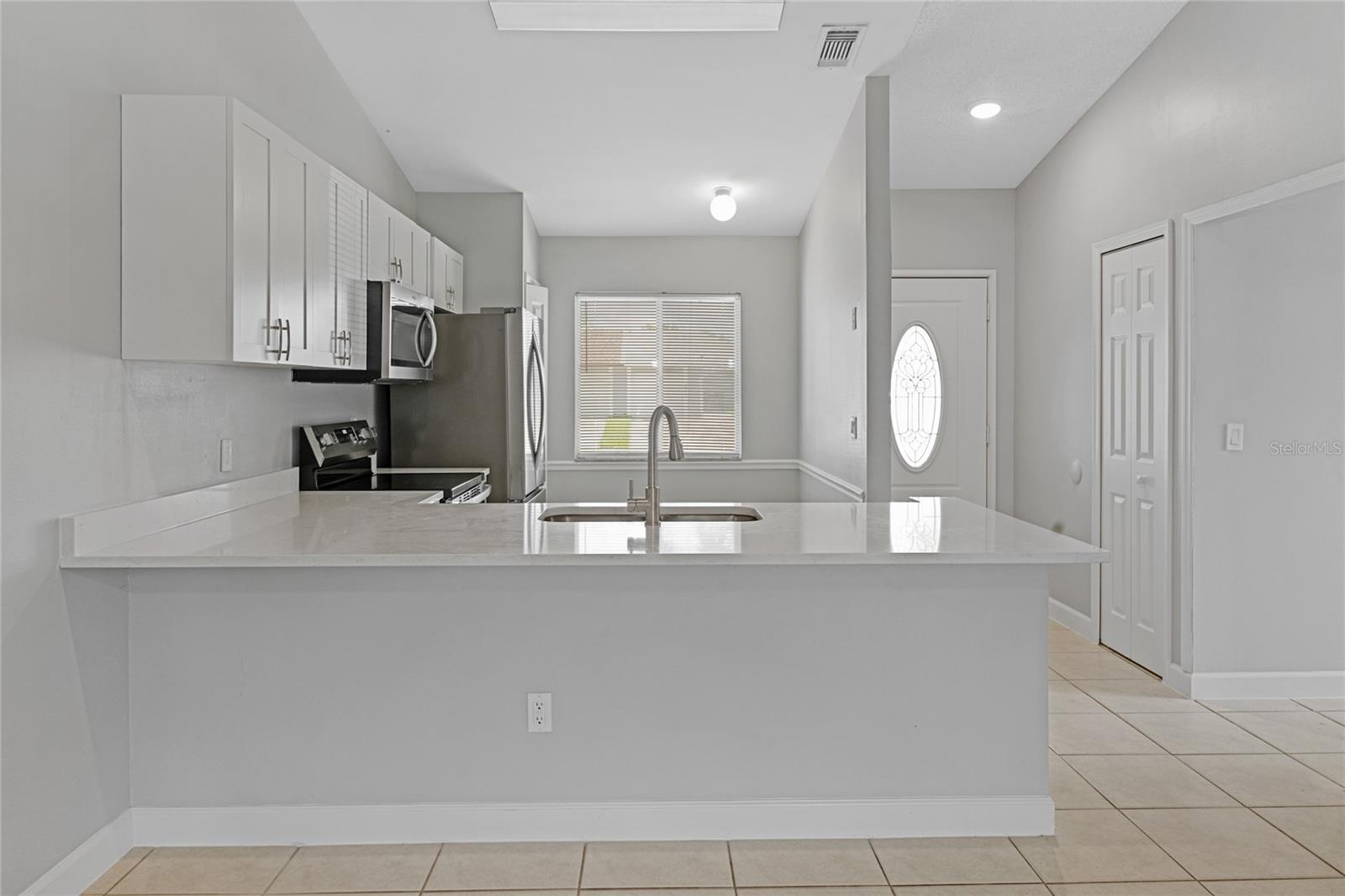 Image 8 of 23 For 5846 Willow Leaf Court