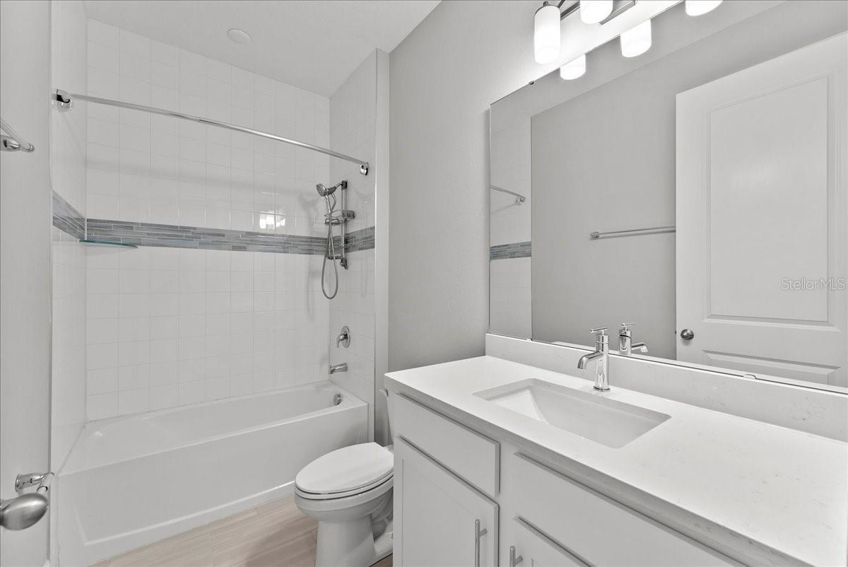 Image 32 of 48 For 19105 Planetree Street