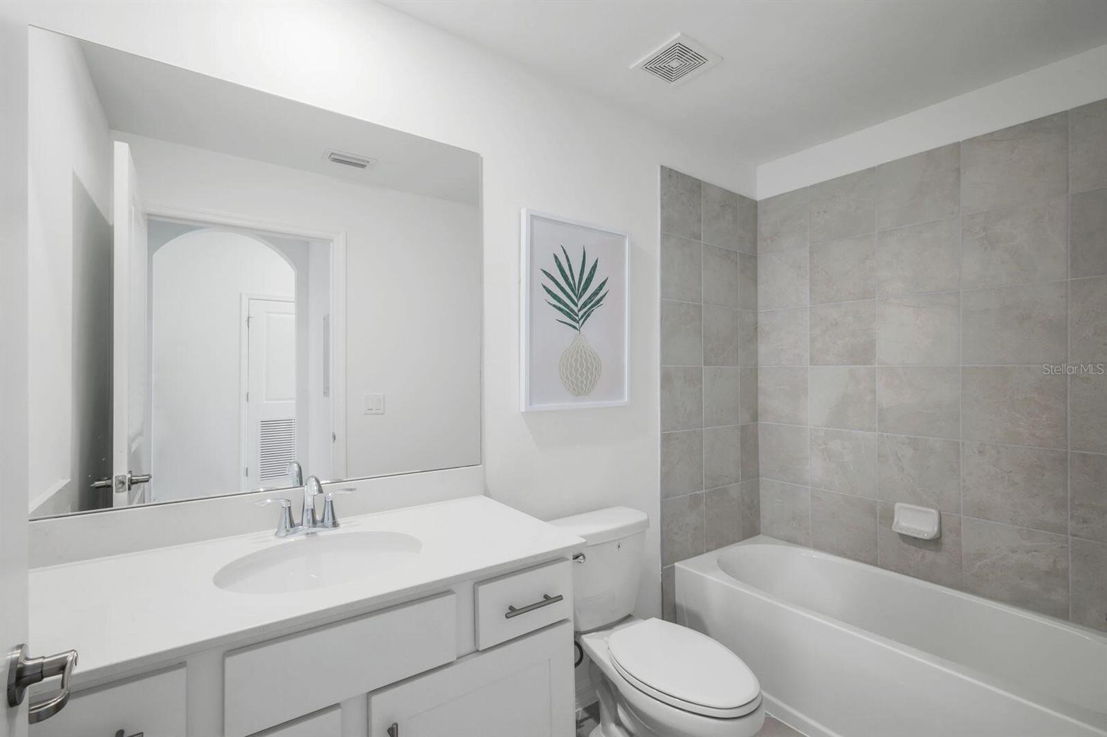 Image 21 of 24 For 18451 Copperhead Court N 537