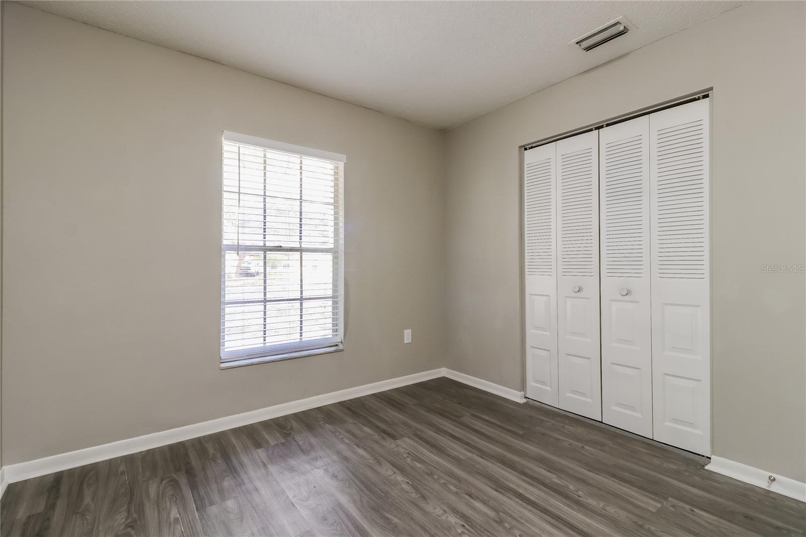 Image 12 of 16 For 2289 Crystalview Court