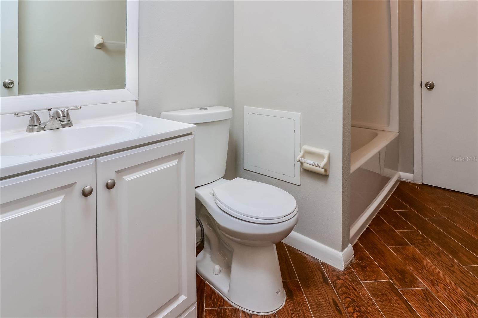 Image 13 of 16 For 2289 Crystalview Court