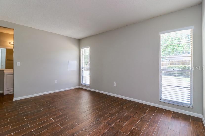 Image 8 of 16 For 2289 Crystalview Court