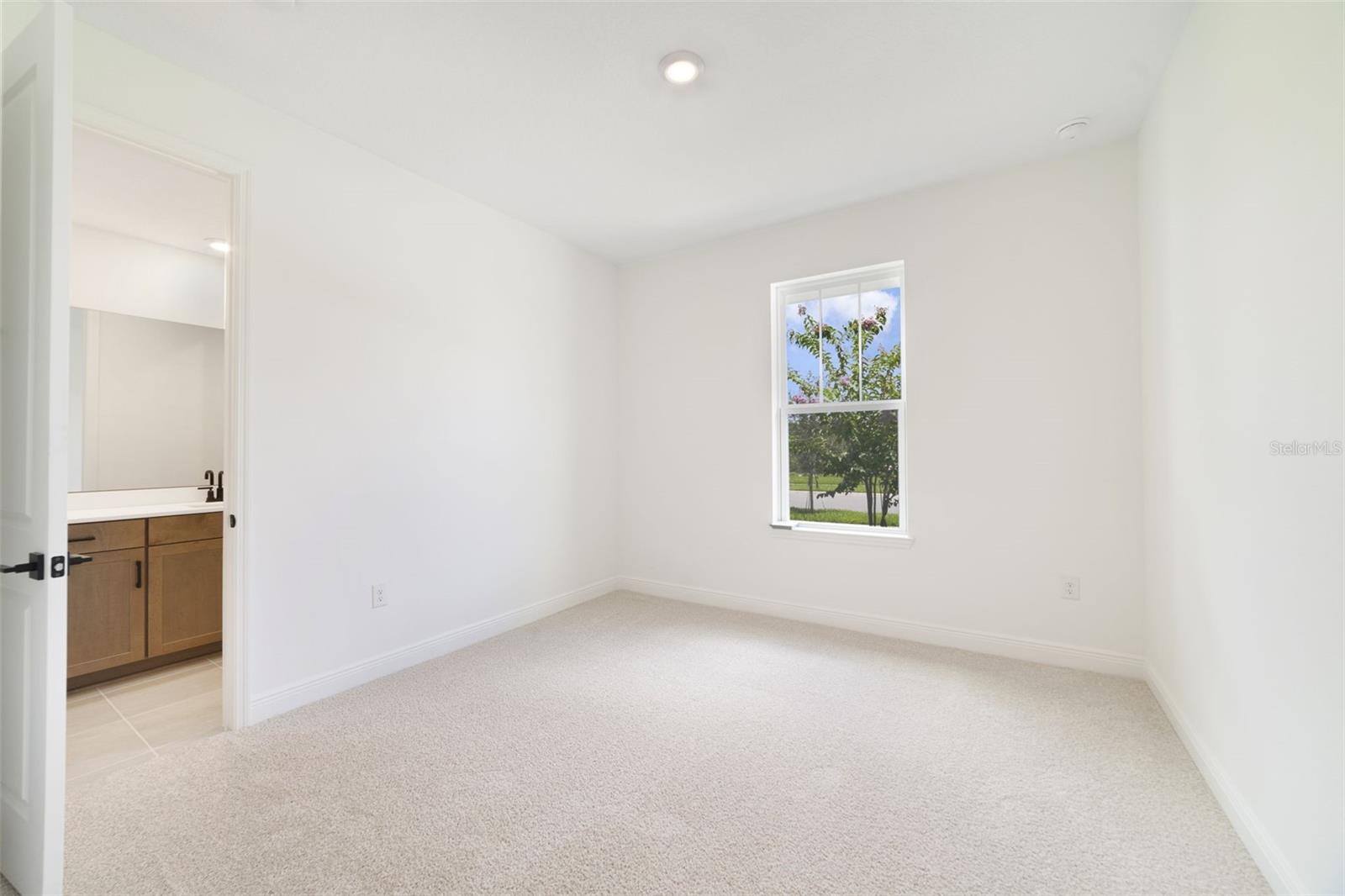 Image 16 of 25 For 3004 Water Clover Court