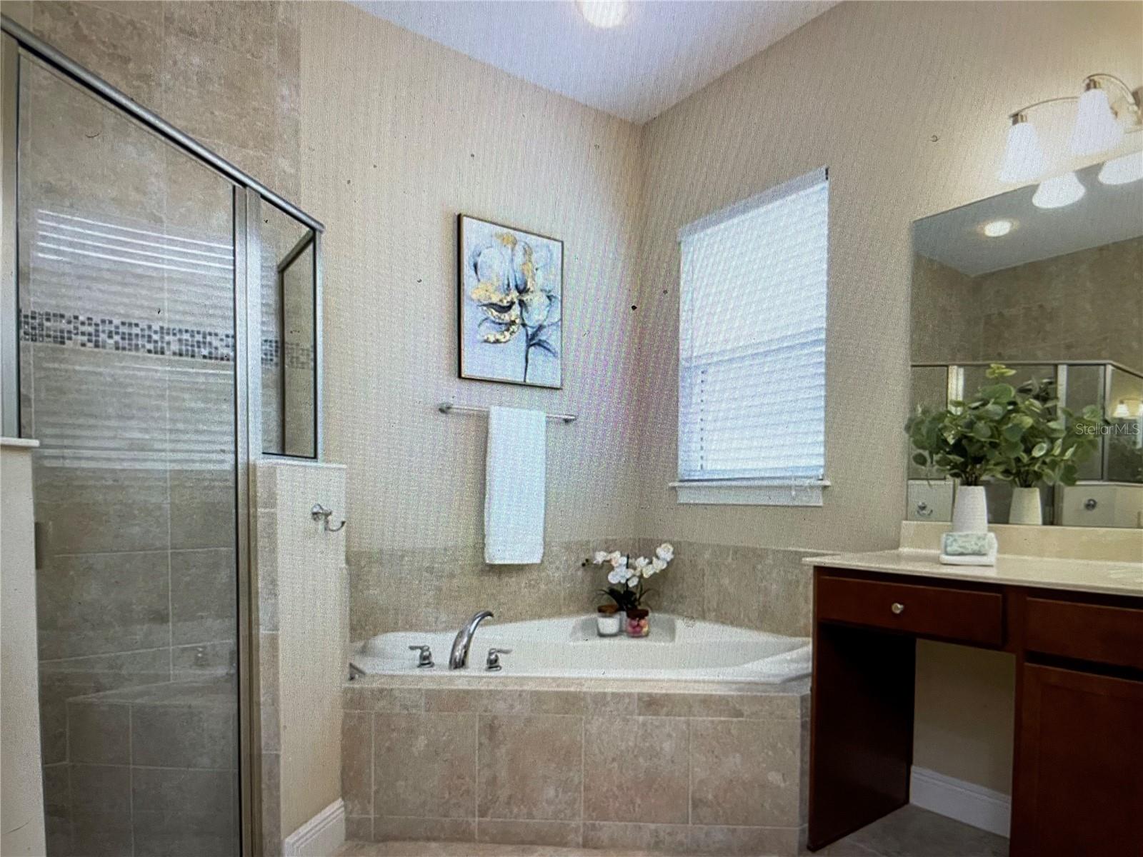 Image 15 of 28 For 903 Victoria Hills Drive S