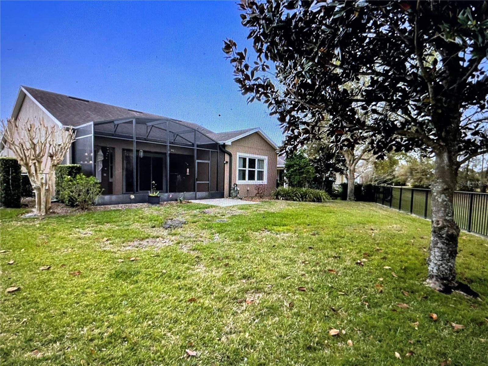 Image 19 of 28 For 903 Victoria Hills Drive S