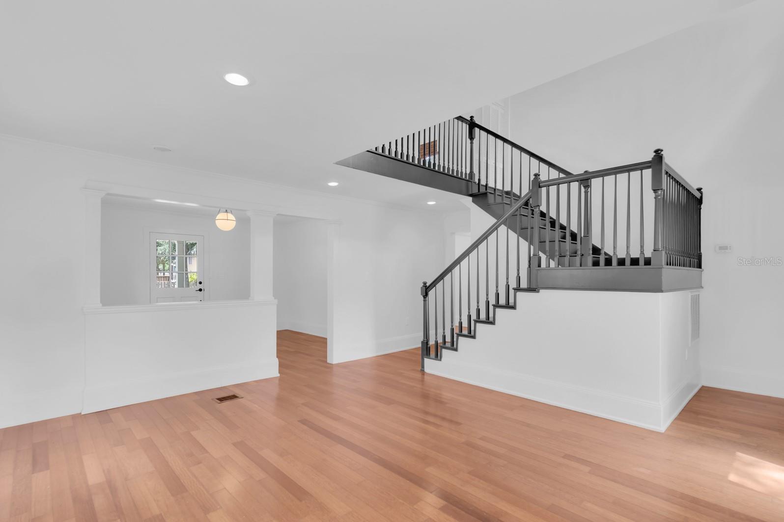 Image 16 of 48 For 1021 Elm Avenue