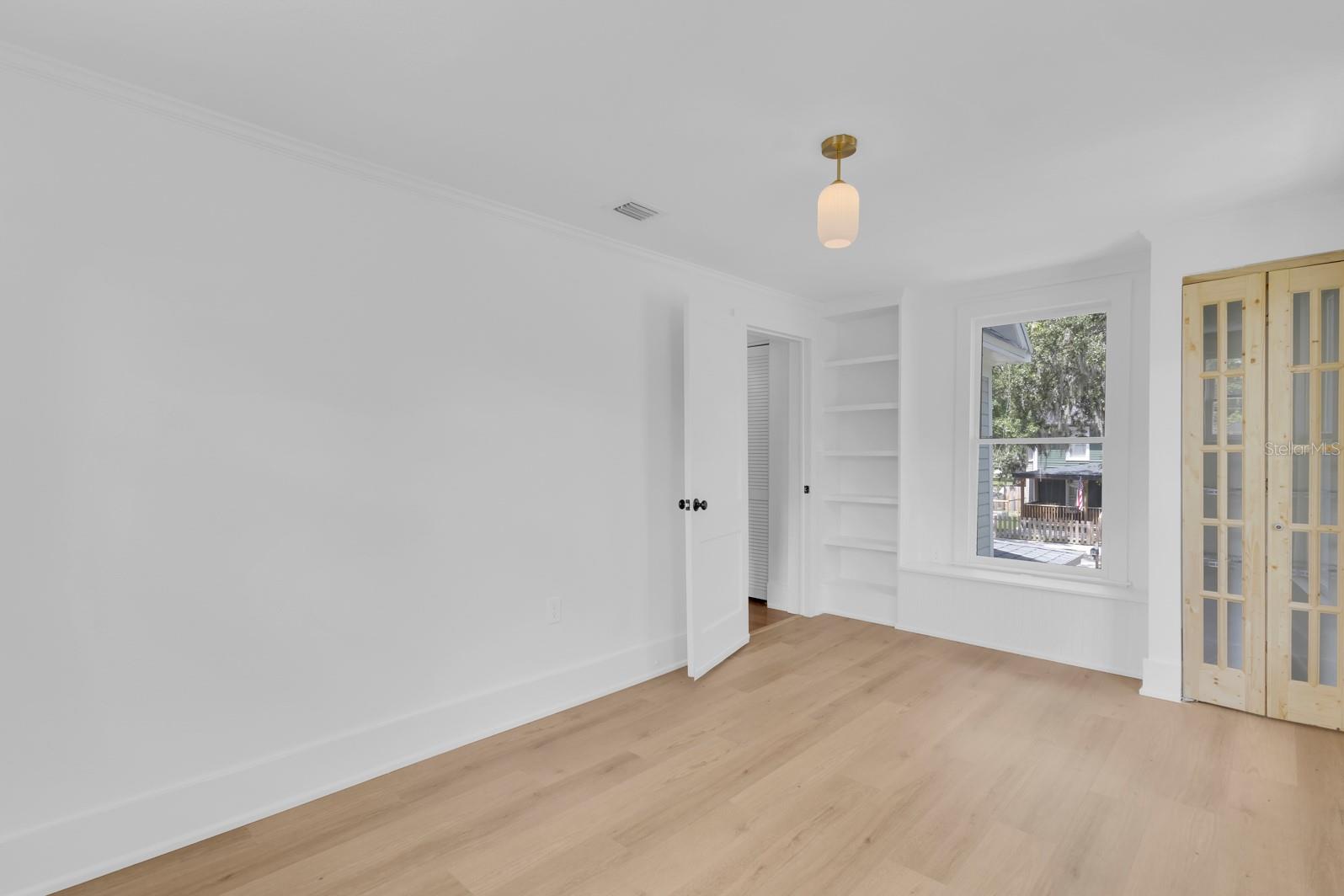 Image 21 of 48 For 1021 Elm Avenue