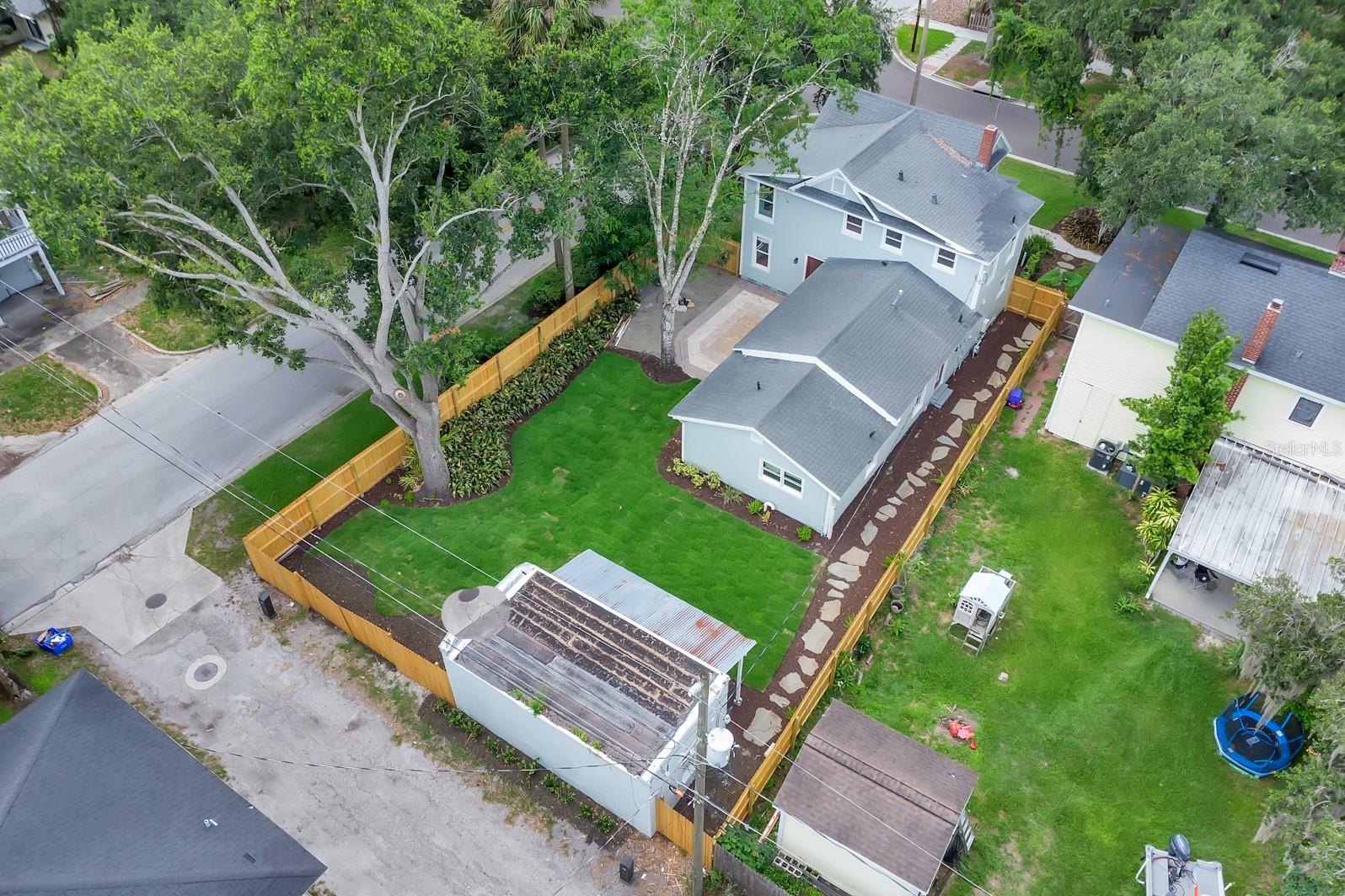 Image 31 of 48 For 1021 Elm Avenue