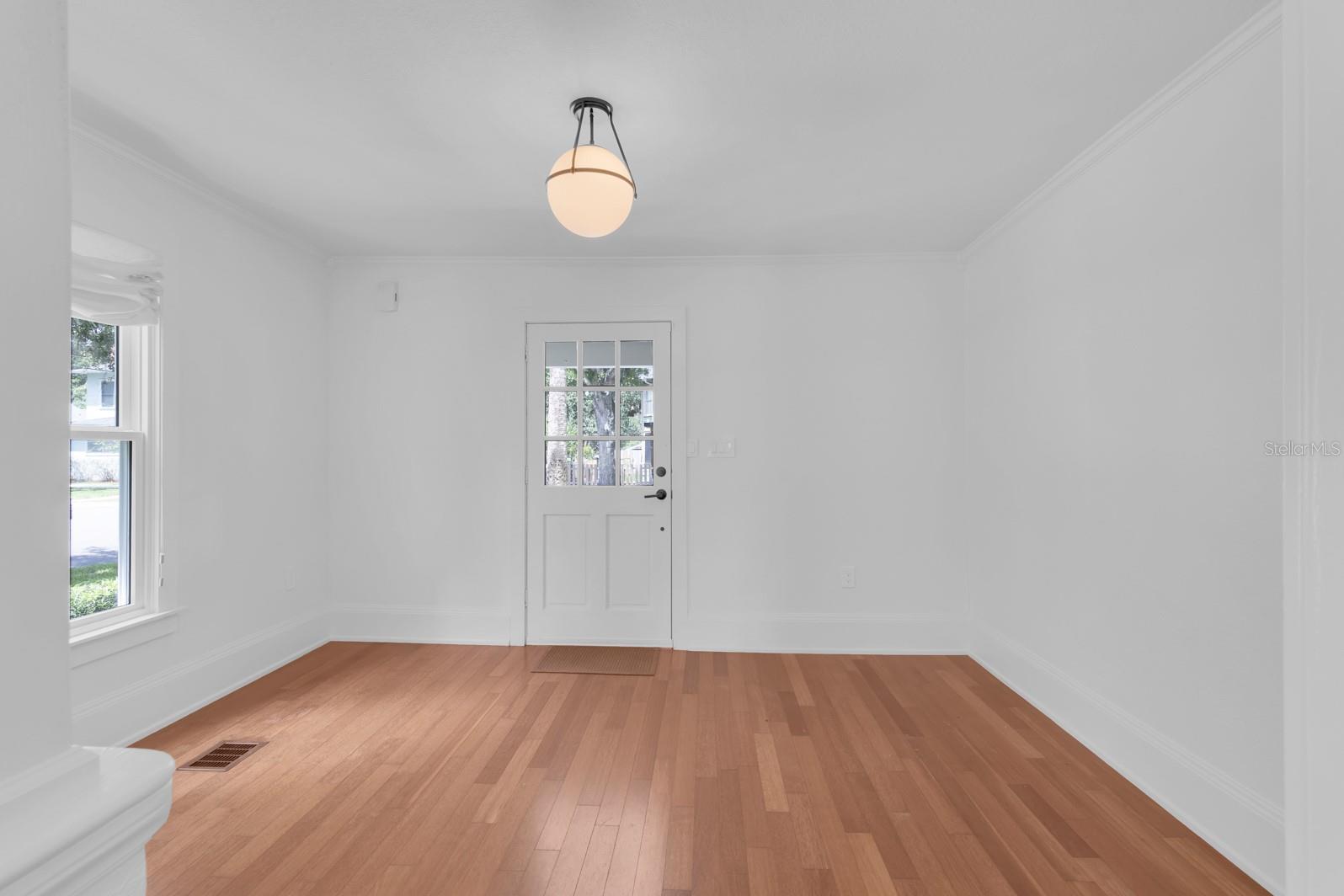 Image 43 of 48 For 1021 Elm Avenue