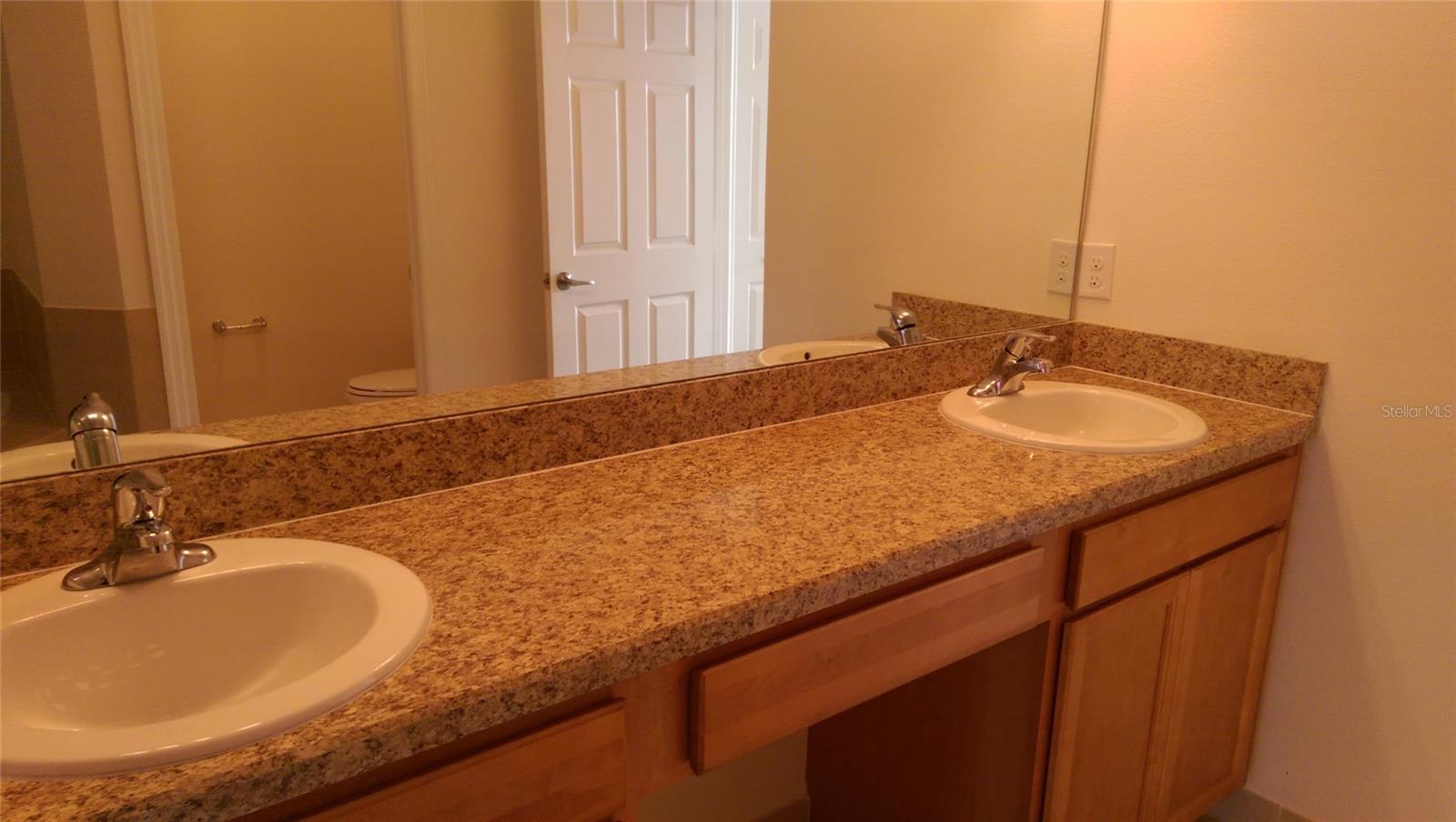 Image 22 of 51 For 1875 Portofino Meadows Boulevard