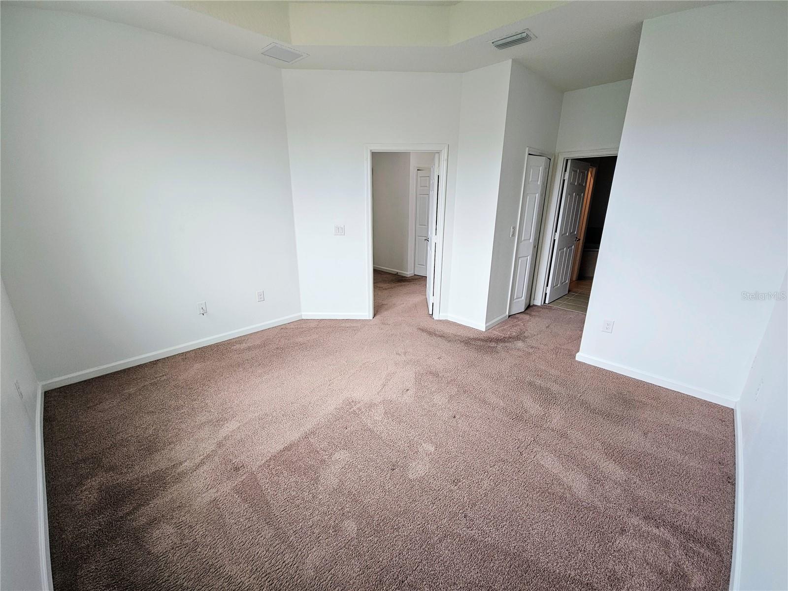 Image 40 of 51 For 1875 Portofino Meadows Boulevard