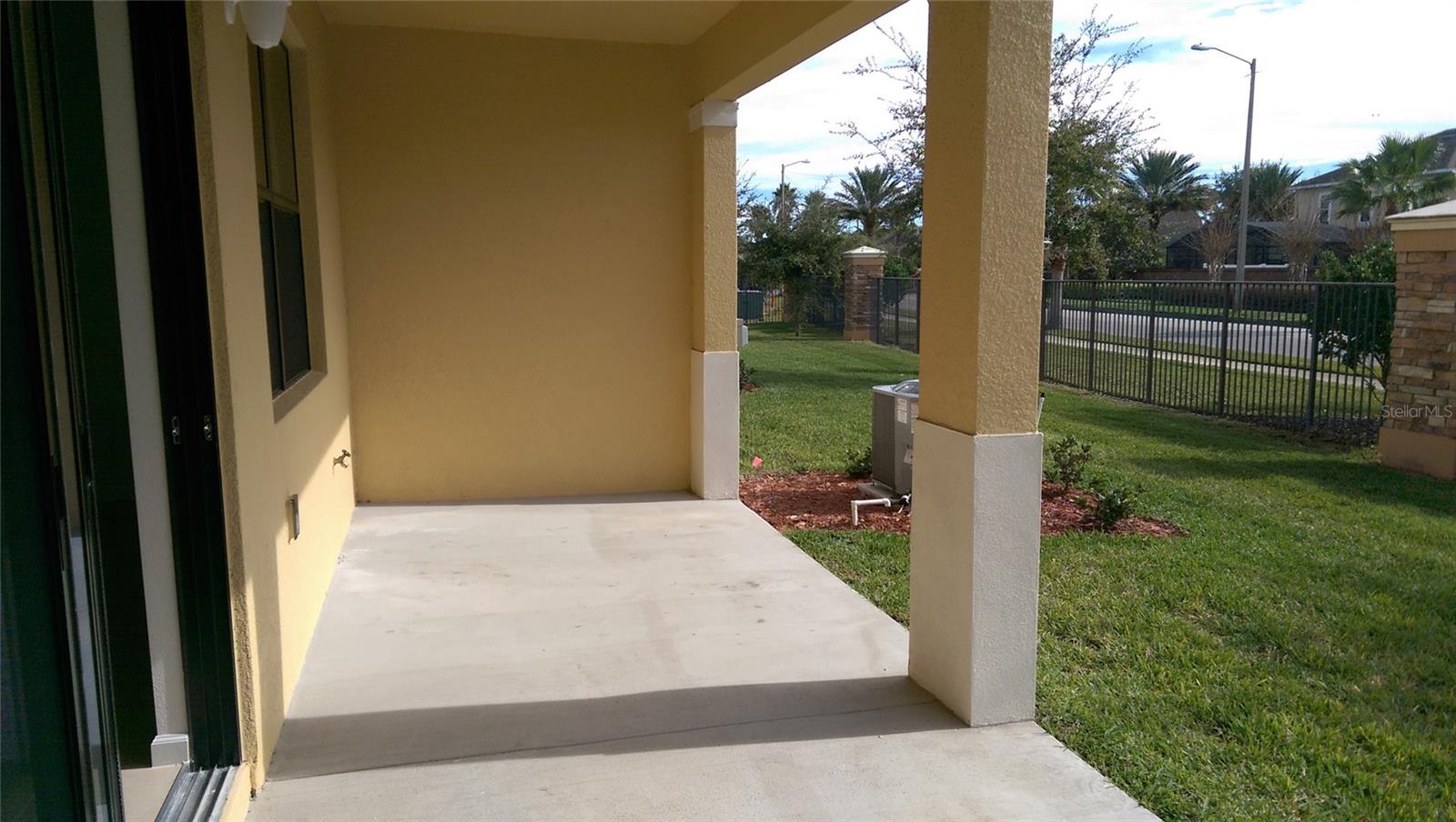 Image 9 of 51 For 1875 Portofino Meadows Boulevard
