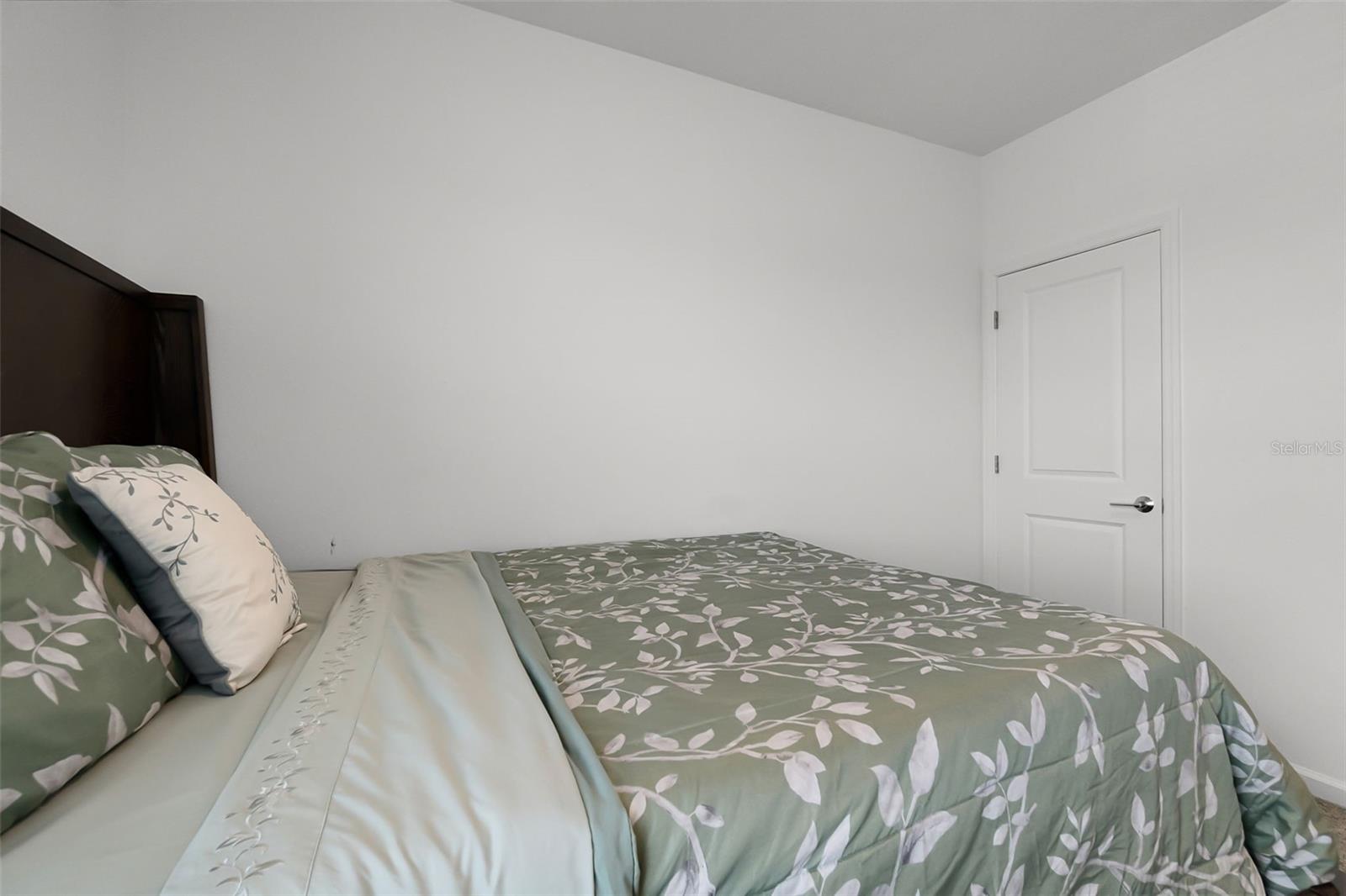 Image 34 of 39 For 6458 Pine Warbler Way